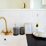 Primavera Apartment *